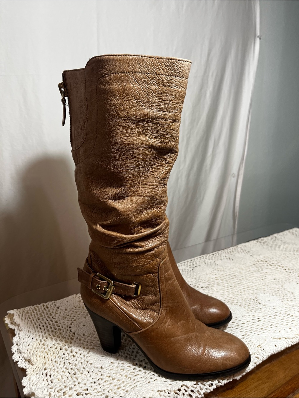 GUESS Tan Leather Slouch Boots Ankle Buckle Stacked Heel Size 7.5 Mid-Calf